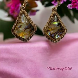 💖3 FOR $18💖 NWT Time and Tru hypo allergenic gold tone pair PIERCED EARRINGS